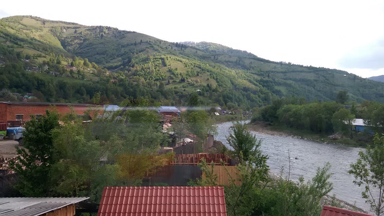 Dream Hostel Carpathians Rachiv Exteriör bild
